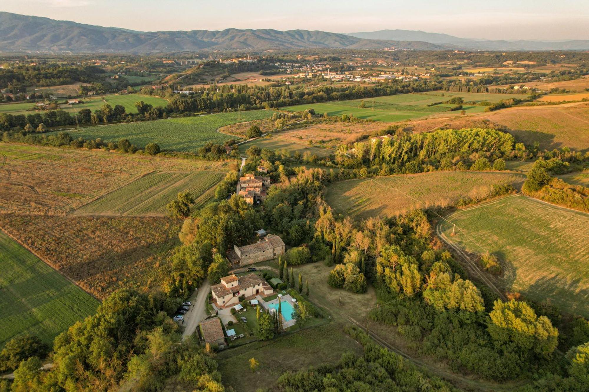 Borgo Santa Maria In Valle Laterina Exteriér fotografie