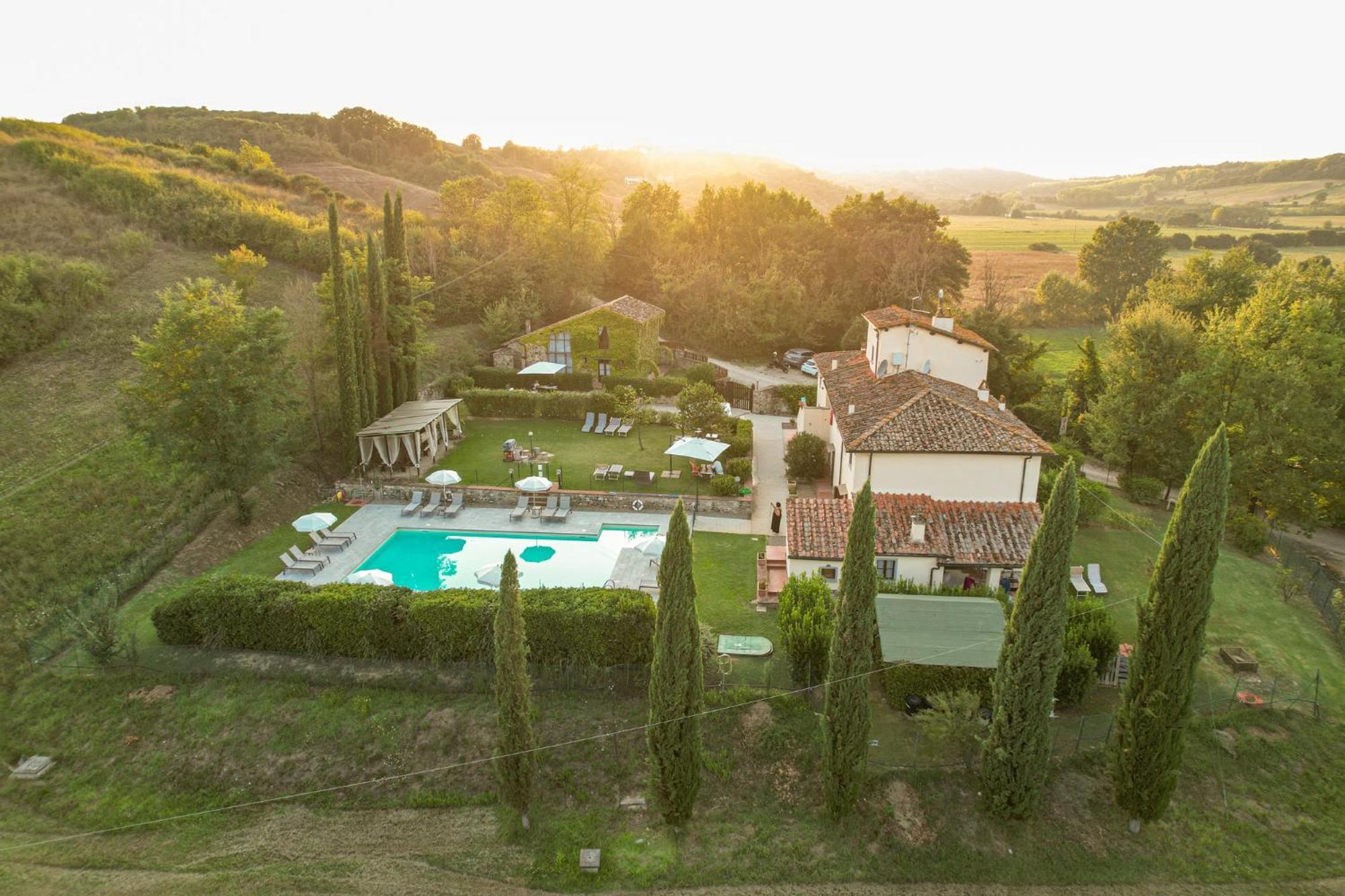 Borgo Santa Maria In Valle Laterina Exteriér fotografie