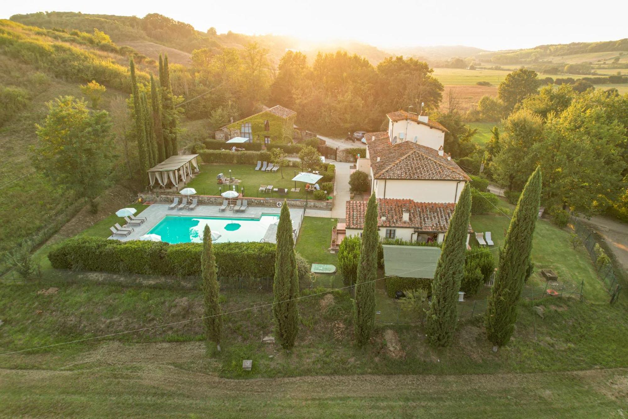 Borgo Santa Maria In Valle Laterina Exteriér fotografie