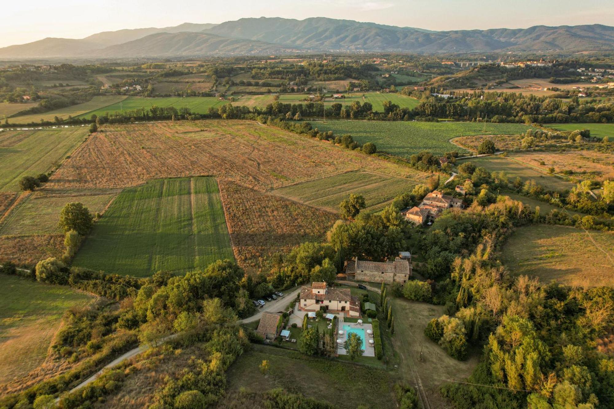 Borgo Santa Maria In Valle Laterina Exteriér fotografie