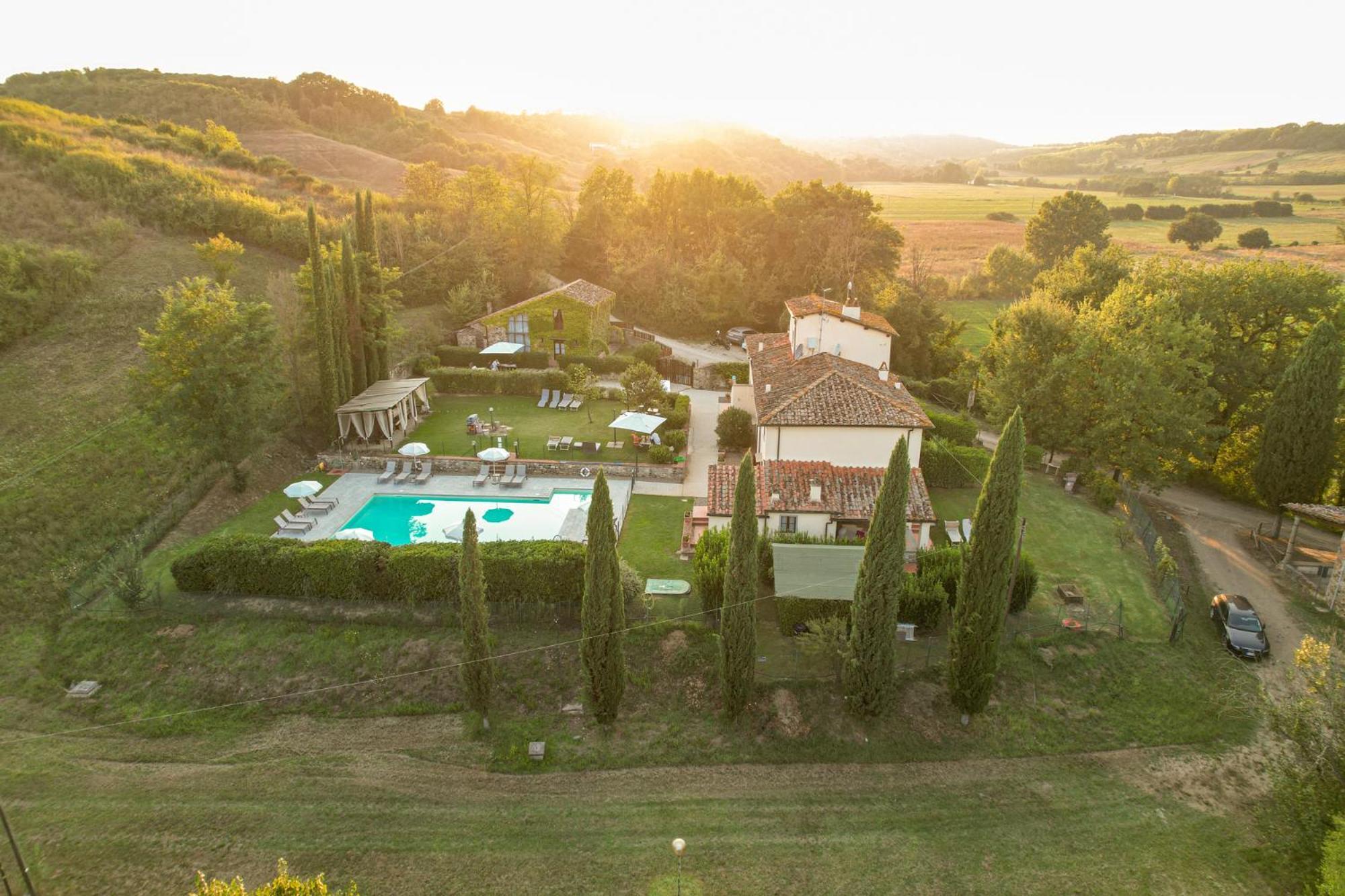 Borgo Santa Maria In Valle Laterina Exteriér fotografie