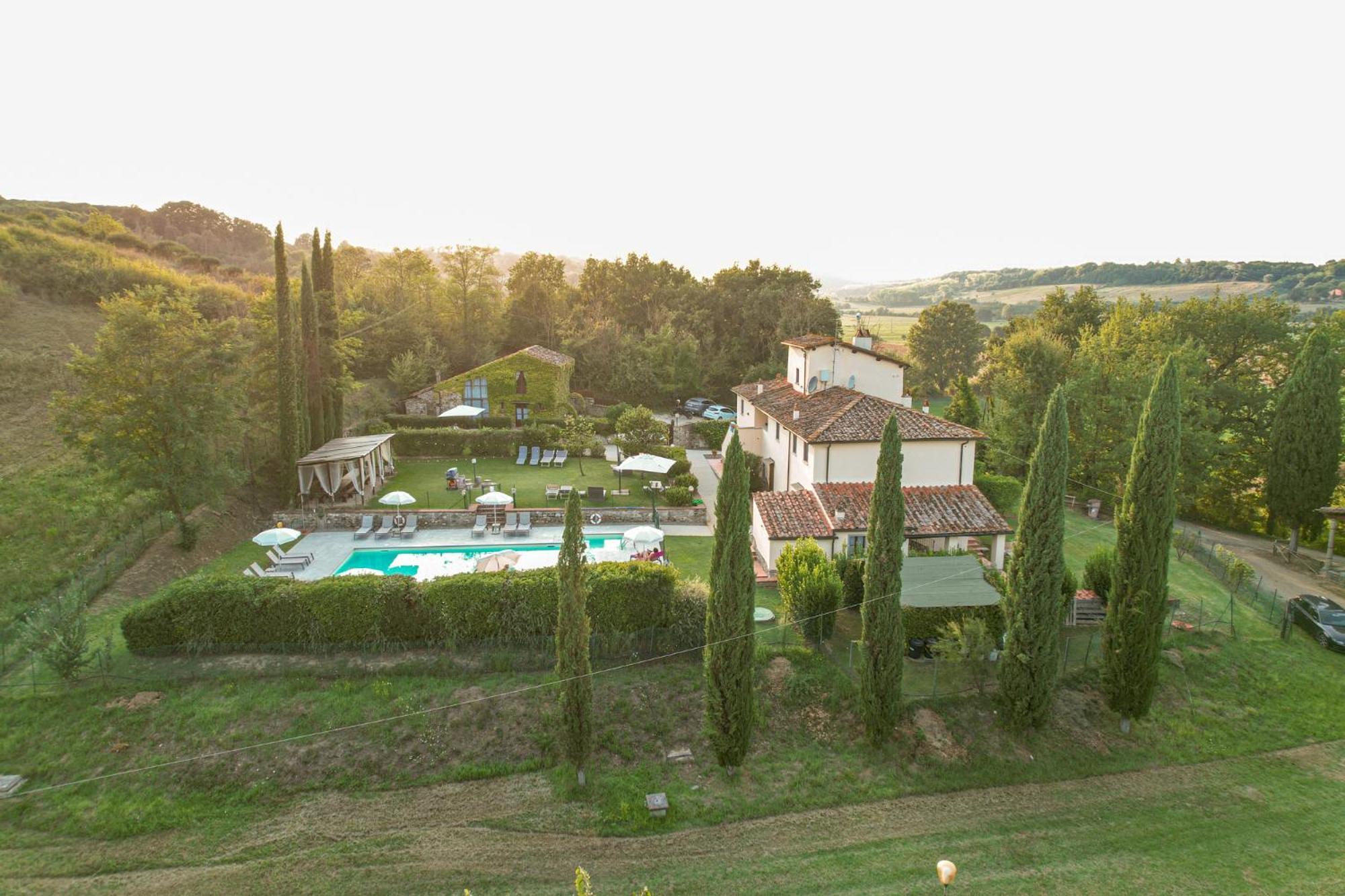 Borgo Santa Maria In Valle Laterina Exteriér fotografie