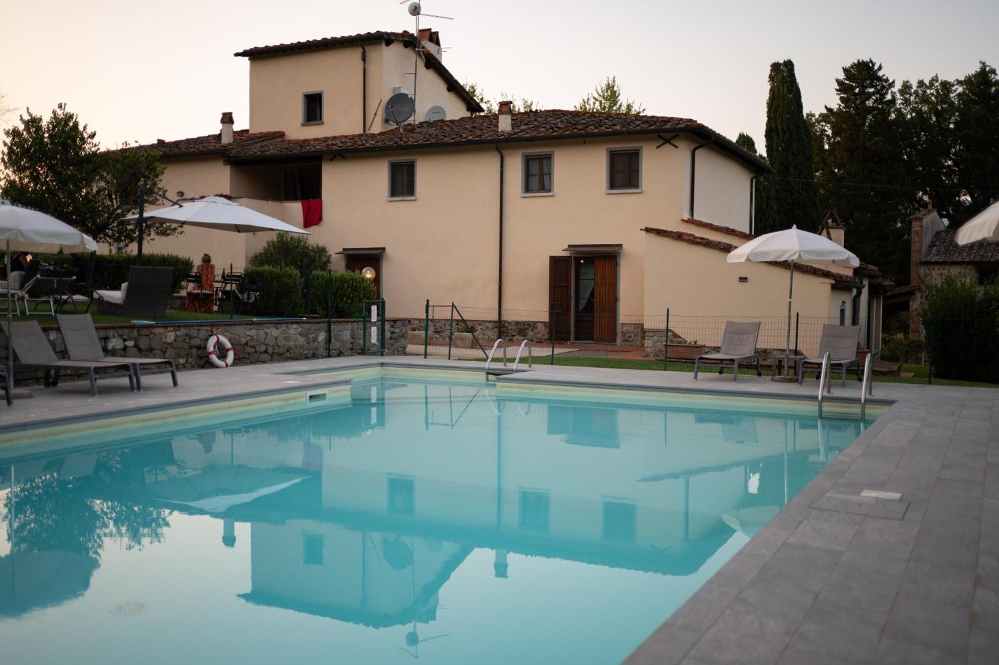 Borgo Santa Maria In Valle Laterina Exteriér fotografie